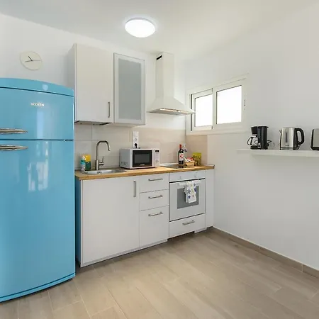 Blue Volcano Apartment, Free Access To The Fariones Sports Center Apartment
